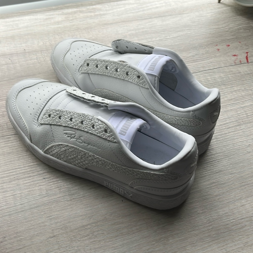 NEVER WORN BEFORE Ralph Simpson Snake skin pumas sneakers
